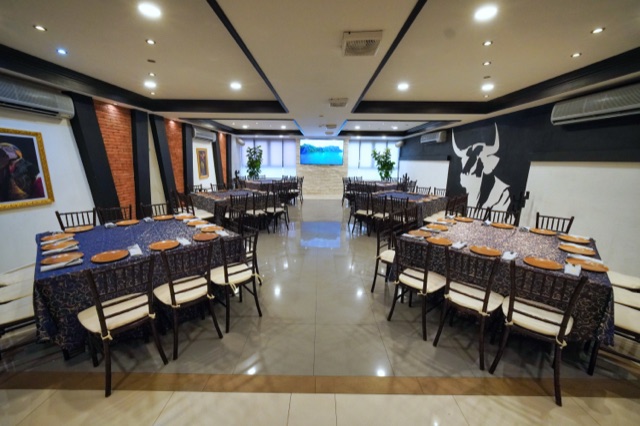 Mesa Cuadrada - Fotografía 1 - V de Vaca